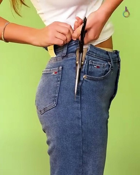 Extraordinary wall storage hack for everyday essentials👖