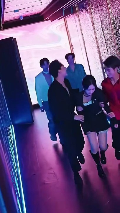 (82) Ending: Faced with her adoptive brother's flood of love, she knew that Mrs. Pei couldn't tolerate her, and she never dared to respond, but the more she retreated, the more jealous he became, and he became more and more jealous, and he pressed dominee