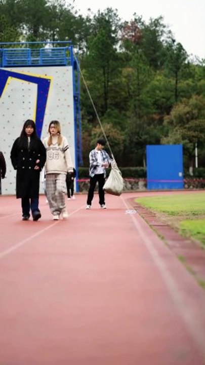 Beautiful CEO Marries a Poor Beggar - FULL ENGSUB