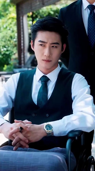 La Maestra Médica Umbral - FULL  Reelshort