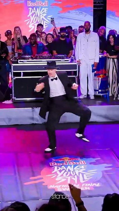 Arvidos From Sweden With That Stylish Locking To Sisqo