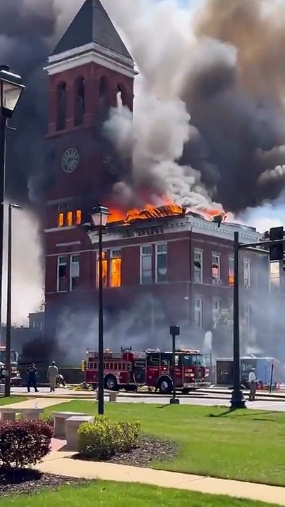 Fire Breaks Out at Historic Floyd County Courthouse | Emergency Response in Rome