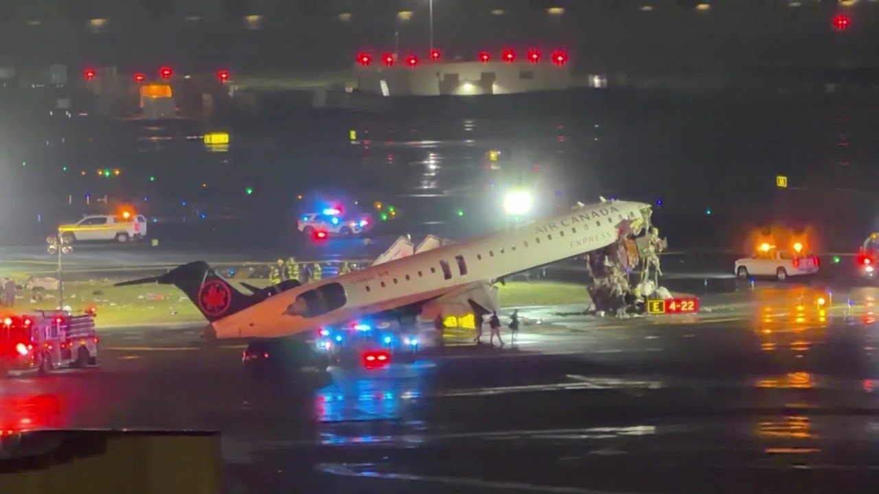 ‘Still in shock’: Passenger recounts moments before Air Canada Express accident at LaGuardia