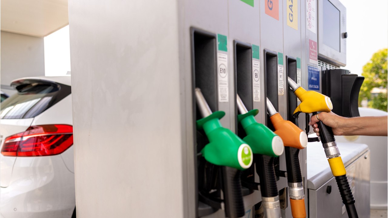 Prix du carburant : le gouvernement annonce des...