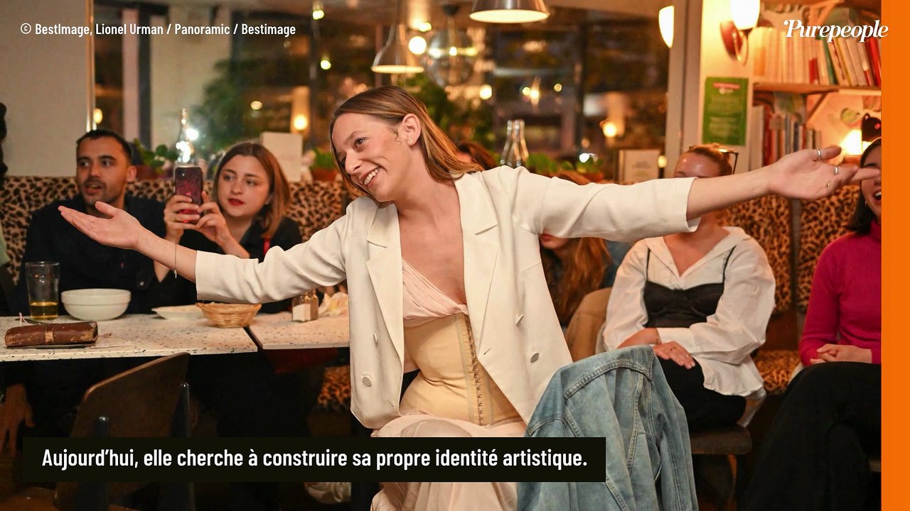 Marcia, la fille de Arthur H et petite-fille de Jacques Higelin, évoque son grand-père : "je n’ai pas grandi à ses côtés"