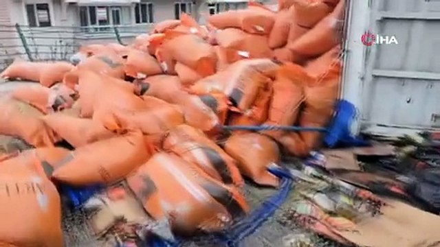 Freni patlayan tır dehşet saçtı: Öğrenci servisi dahil 7 araç birbirine girdi, 18 yaralı