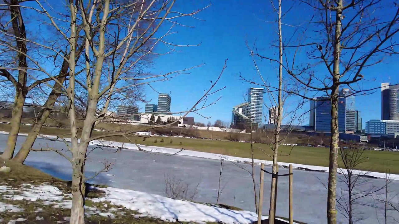 Walking Along the Neris River in Vilnius: Winter to Spring in Vilnius, Lithuania 2026