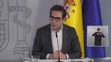 El simpático momento protagonizado por Carlos Cuerpo y Elma Saiz al responder una pregunta en la rueda prensa del Consejo de Ministros