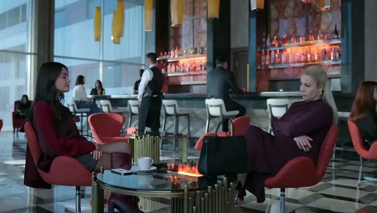مسلسل عيناك كالبحر الاسود الحلقة 70 مدبلجة