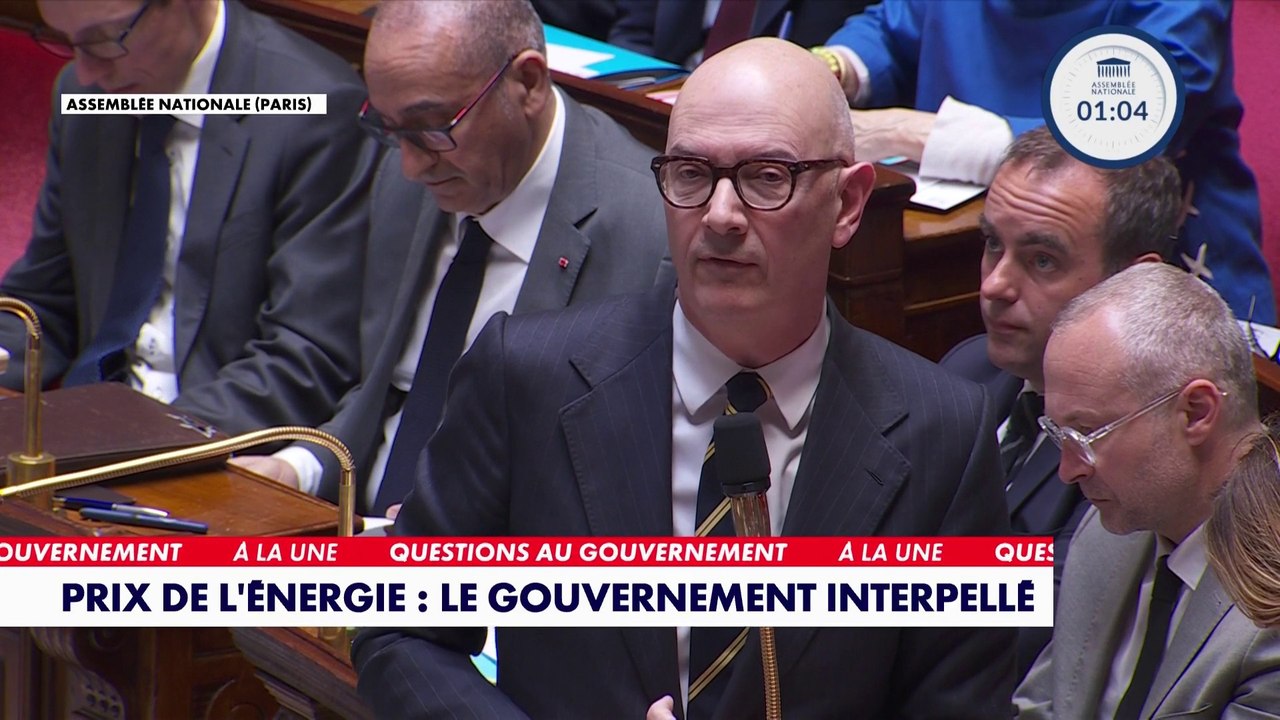 Prix des carburants : vive passe d’armes entre le RN et Roland Lescure