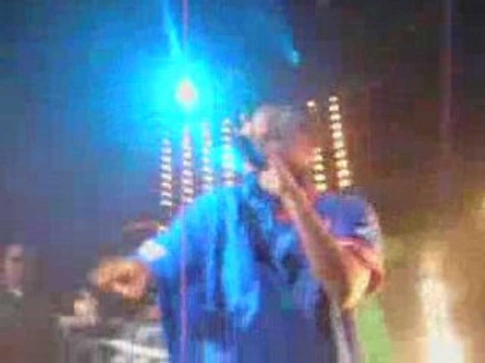 Flynt - 1 pour la plume feat Ekoue Casey Aki Mokless