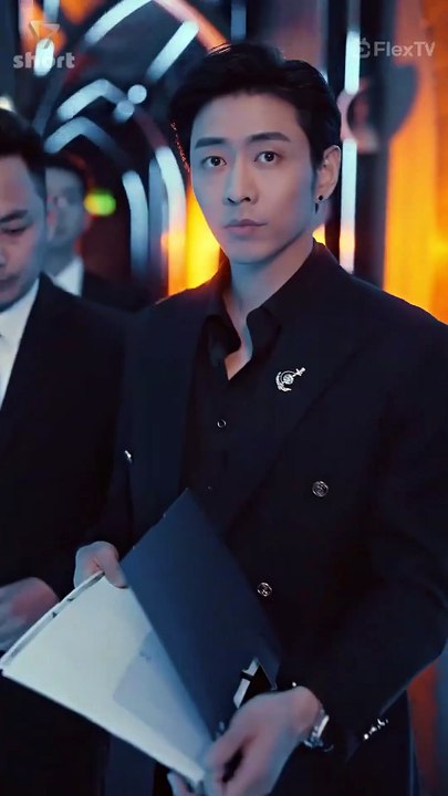 Love Bites - Blurred Lines shortmintz