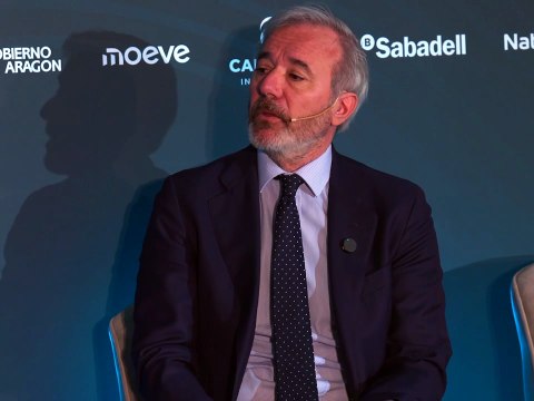 Jorge Azcón dice que no hay alternativa al acuerdo con Vox para formar Gobierno en Aragón.