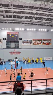 İlk Set - VakıfBank v Beşiktaş - Yıldız Kızlar Süper Ligi Final Grubu 5. Hafta