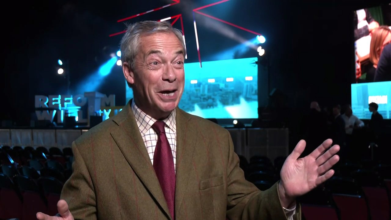 Farage blames 'left-wing mob' for Ipswich Town backlash
