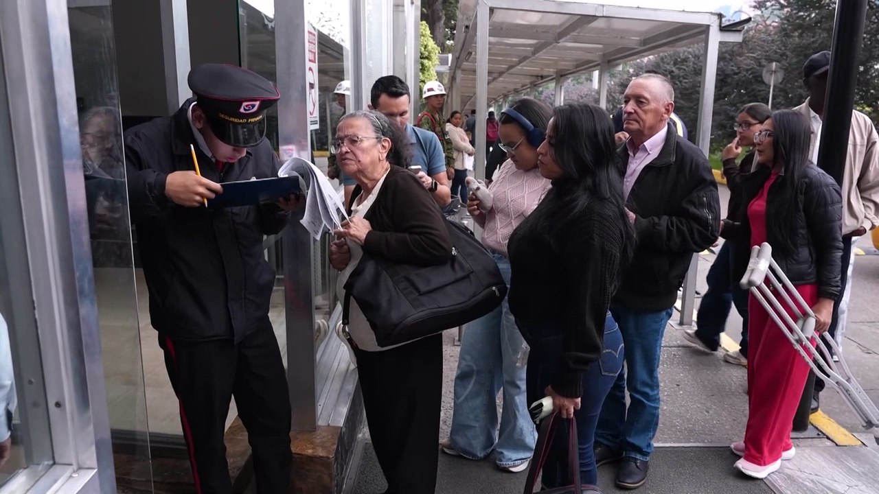 El Devastador Testimonio del Superviviente del Desastre del Avión Militar en Colombia