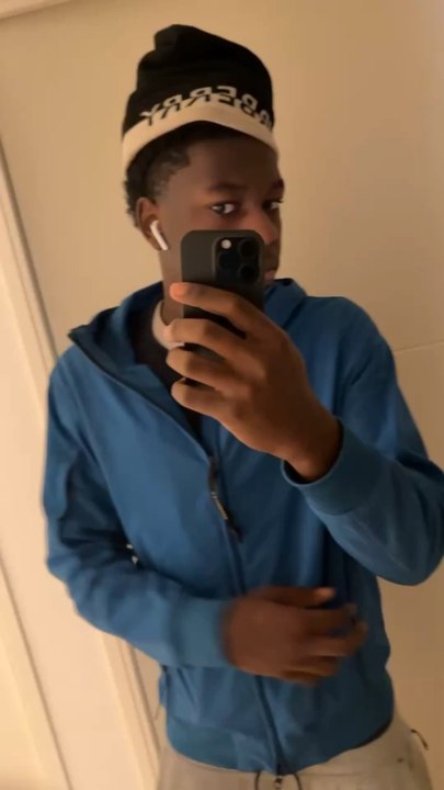 SelfCut