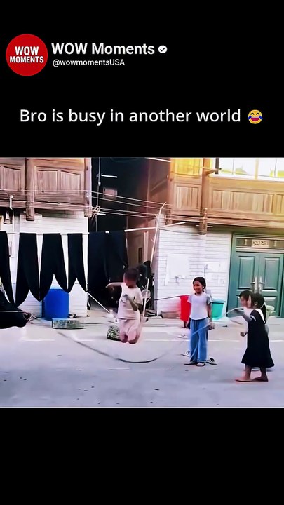 Bro’s in Another World 😂 #shorts #funny #memes #love #funnymoment #love - WOW Moments