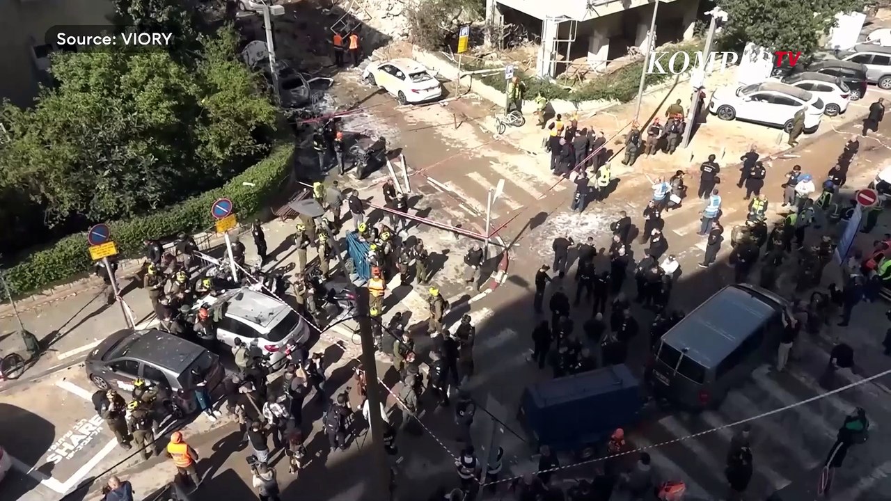 Rudal dan Drone Iran Sasar Israel, Bangunan Hancur di Tel Aviv