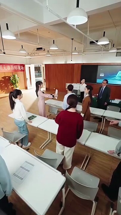 Outsmarting The Mind Reader -- Inner Thoughts Outer Schemes