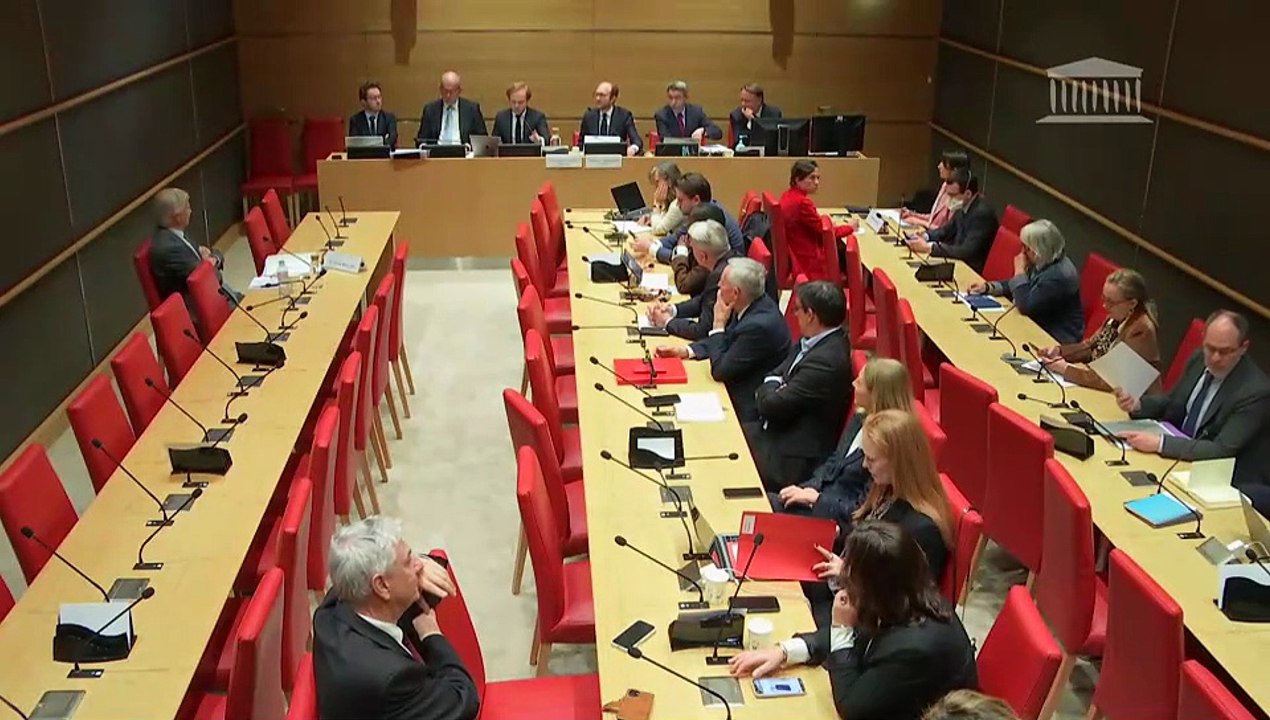 Neutralité et financement de l’audiovisuel public : M. Vincent Bolloré, président de la Compagnie de l'Odet et ancien président-directeur général du Groupe Bolloré  - Mardi 24 mars 2026