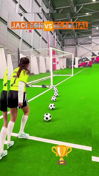 Gladrial vS football