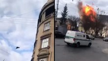 Momento en el que un dron ruso se estrella contra un edificio en pleno centro de Leópolis