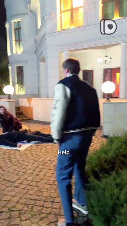 What The Villain Really Does Between Takes The Bodyguard I Can’t Escape