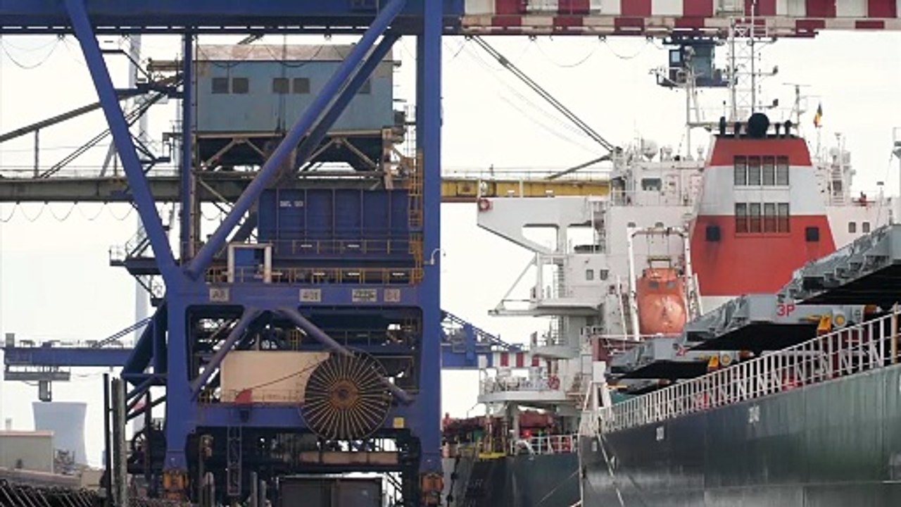 La inflación industrial se hunde un 7% en febrero por los precios energéticos