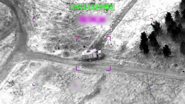 El Comando central de EEUU difunde UN video de ataques contra objetivos militares en Irán.