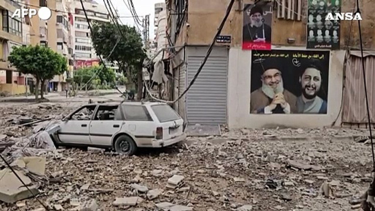 Beirut dopo i raid notturni, tra macerie e distruzione