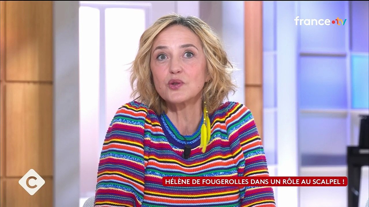 Hélène de Fougerolles dans l'émission C à vous le 24 mars 2025