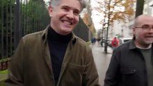 2023 – Laura Smet – Ses souvenirs auto avec Johnny Hallyday & Nathalie Baye (100 Bornes, YouTube, 18 Décembre)