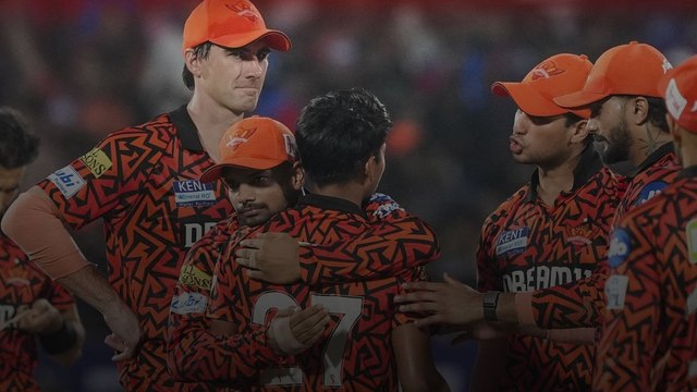 IPL के ओपनिंग मैच के टिकट मिनटों में हुए सोल्ड, फैंस ने बुकिंग में लगाए गड़बड़ी के आरोप
