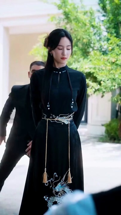 La Maestra Médica Umbral - FULL - Reelshort