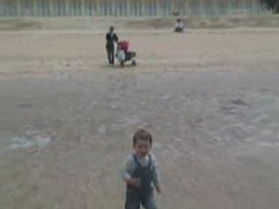 Valentin - 21 mois et demi - Plage de Trouville