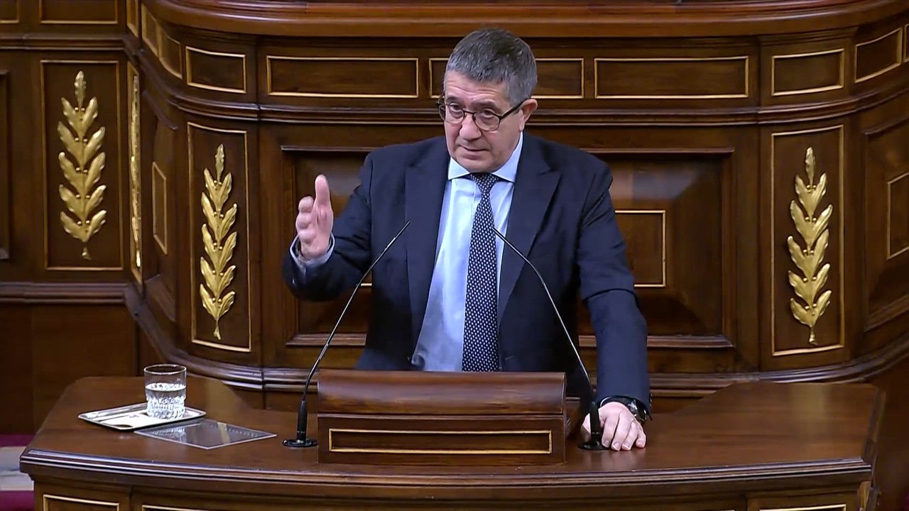 Los 5 minutos más duros de Patxi López contra Feijóo en el Congreso
