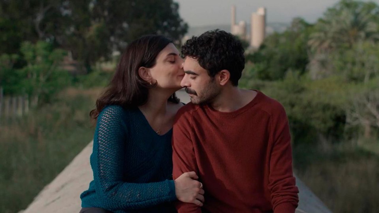 Un mundo frágil y maravilloso Tráiler