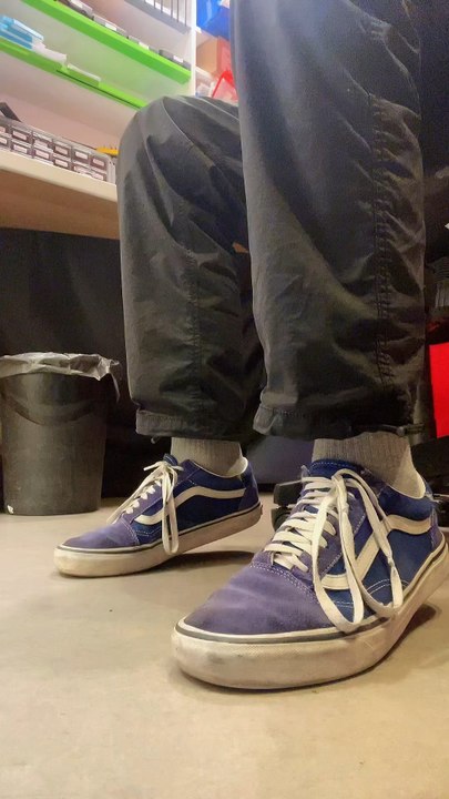 👣