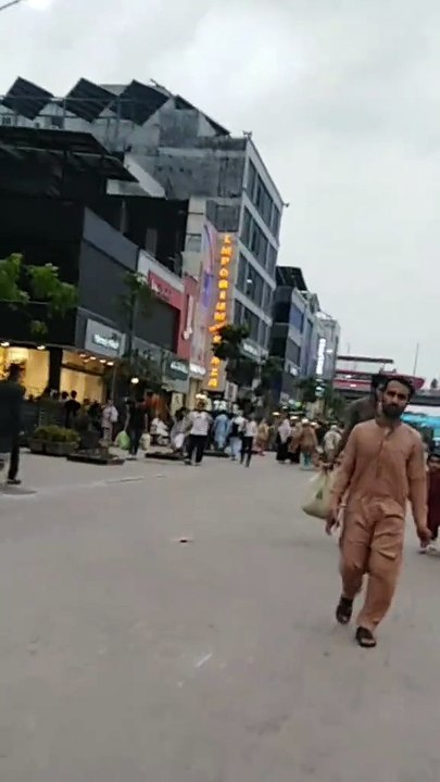 Beautiful View of Bank Road Saddar Rawalpindi | Rawalpindi Weather updates | Rawalpindi Vibes