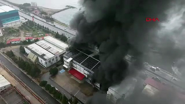 Trabzon'da fındık fabrikasında büyük yangın