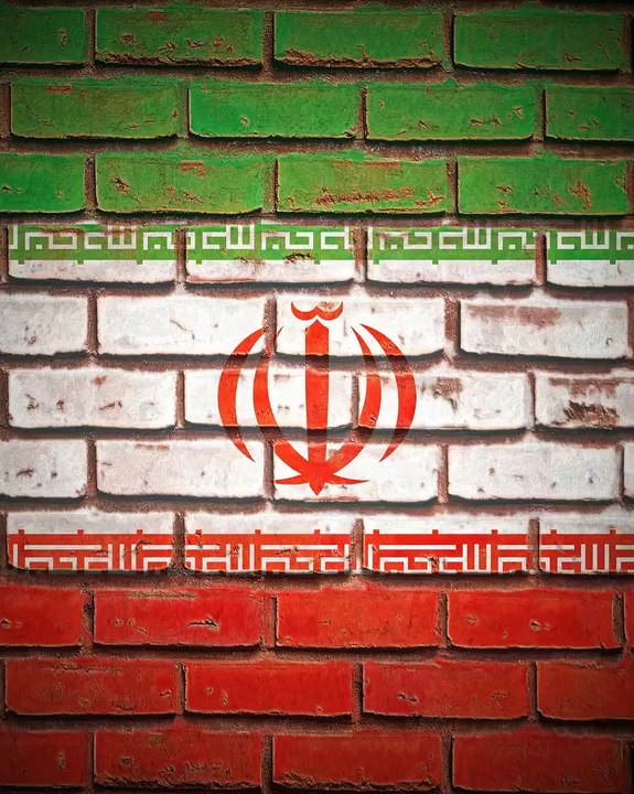 Iran rejette le plan Trump : Conditions imposées et risque d'escalade. Analyse géopolitique complète.