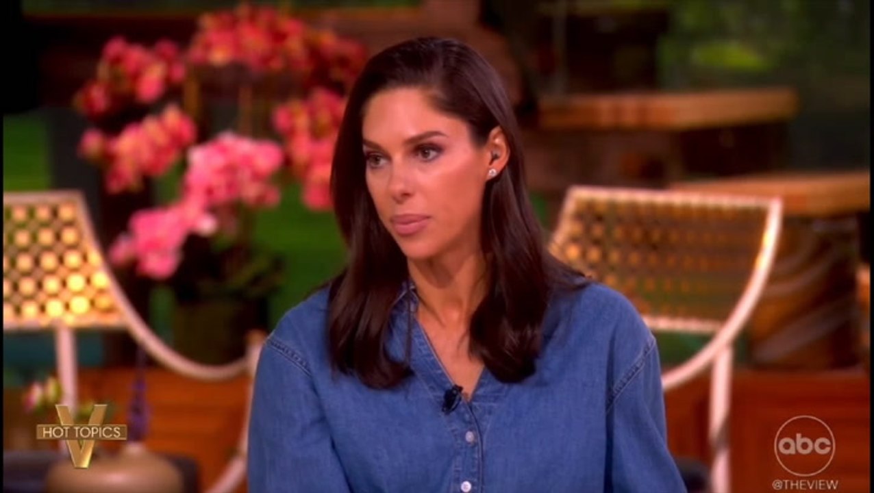 The View’s Abby Huntsman pressed five times on whether Pete Hegseth is unqualified