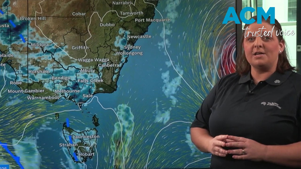 Severe storms, strong winds, large waves for the south-east