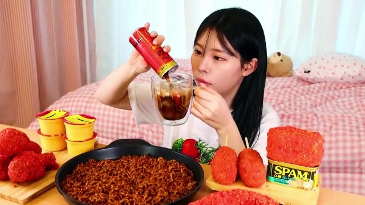 ASMR MUKBANG| Cheetos Party! Chicken, Corn dog, Sausage, Spam, Cheese Black Bean Nooldles