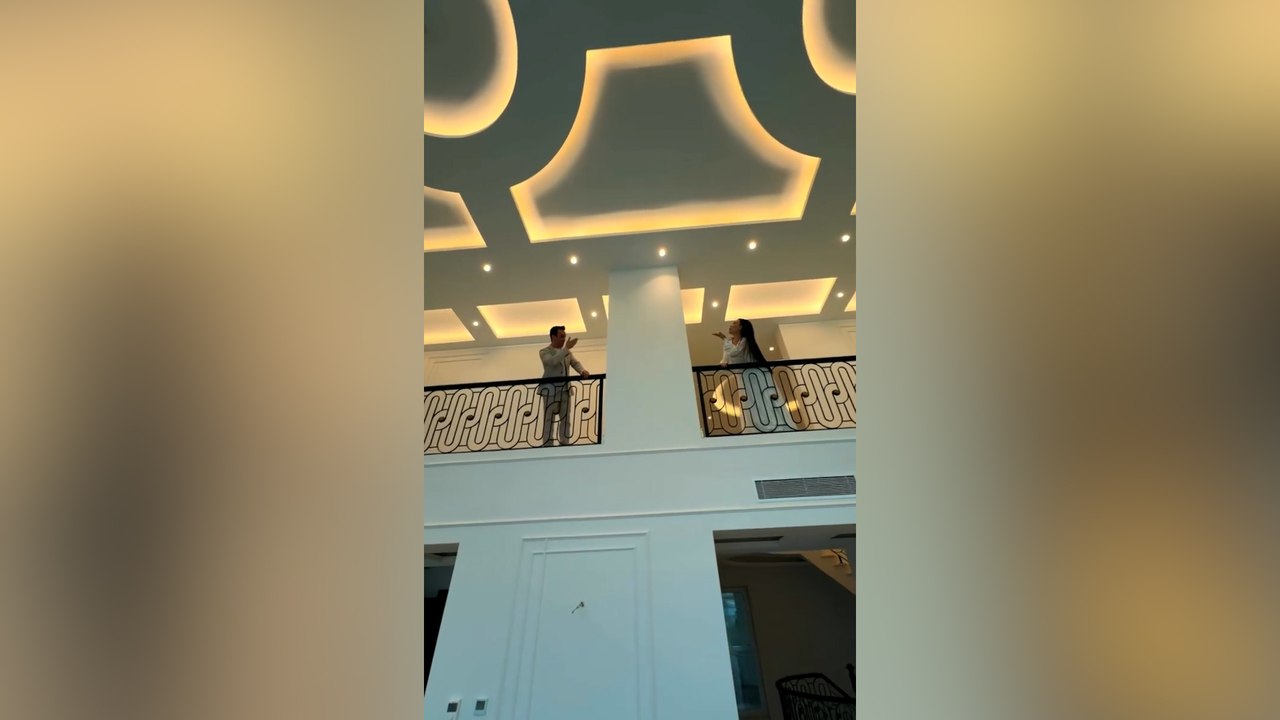 'Aylık gelirim 100 bin TL’ demişti: Taşındıkları malikaneyi görenler hayret etti