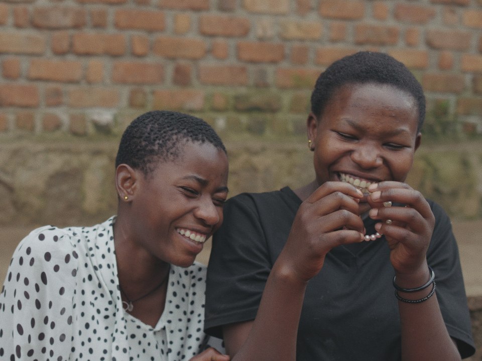 Nyota, les Enfants Lumière: Trailer HD VO st FR