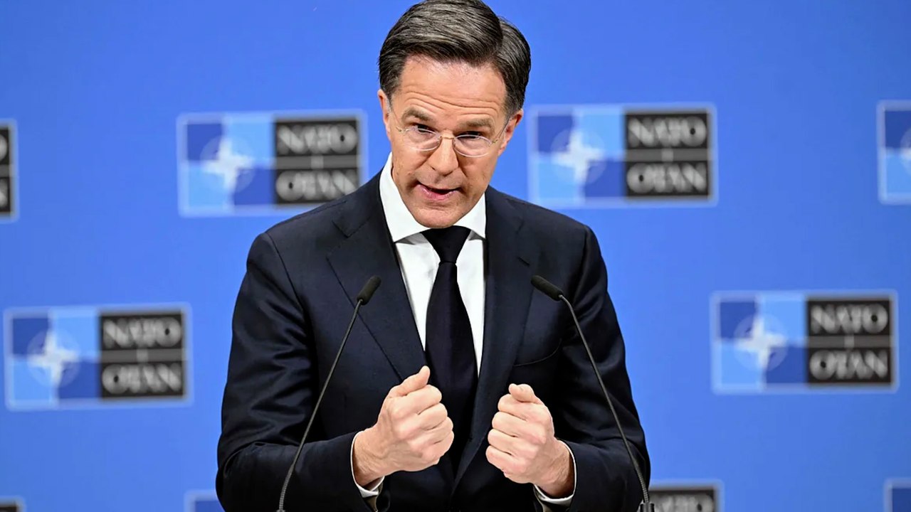 La OTAN elogia a Pedro Sánchez por su gasto en Defensa: "Dijo: 'Vamos a llegar al 2%'. Y lo hizo"