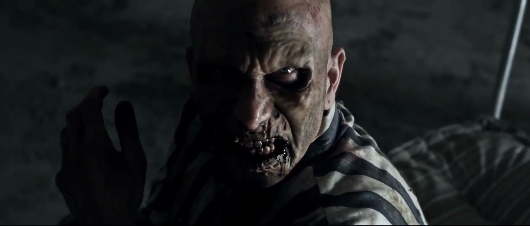 Zombie Massacre 2 - Reich of the Dead [HD] (2015) ITA