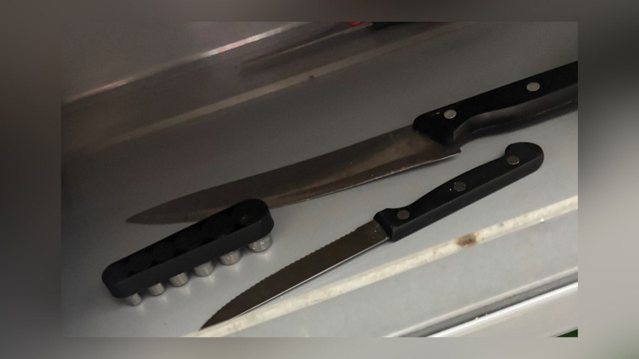 Wallasey shop closure extended after illegal va...